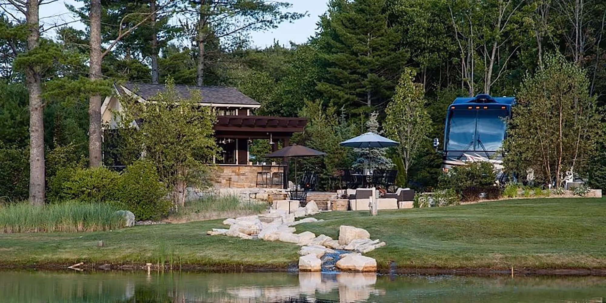 Hearthside Grove — amenities